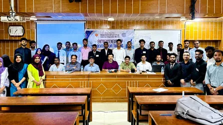 বেগম রোকেয়া বিশ্ববিদ্যালয়ে উদ্যোক্তা উন্নয়ন প্রশিক্ষণের সমাপনী
