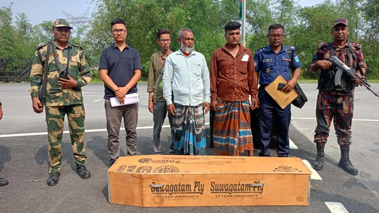 ভারতে আটক বাংলাদেশীর লাশ বাংলাবান্ধা দিয়ে হস্তান্তর