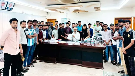 ববিকে প্রথম ফ্যাসিস্ট বাহিনীমুক্ত ক্যাম্পাস ঘোষণার দাবি ছাত্রদলের