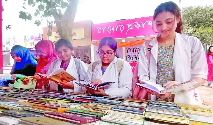 সঙ্কুচিত হয়ে আসছে সৃজনশীল প্রকাশনা