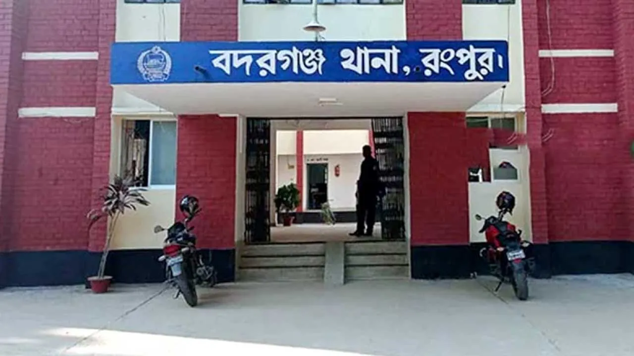 জামিন না নিয়ে ওসির রুমে বসে সাংবাদিকের নামে মামলা