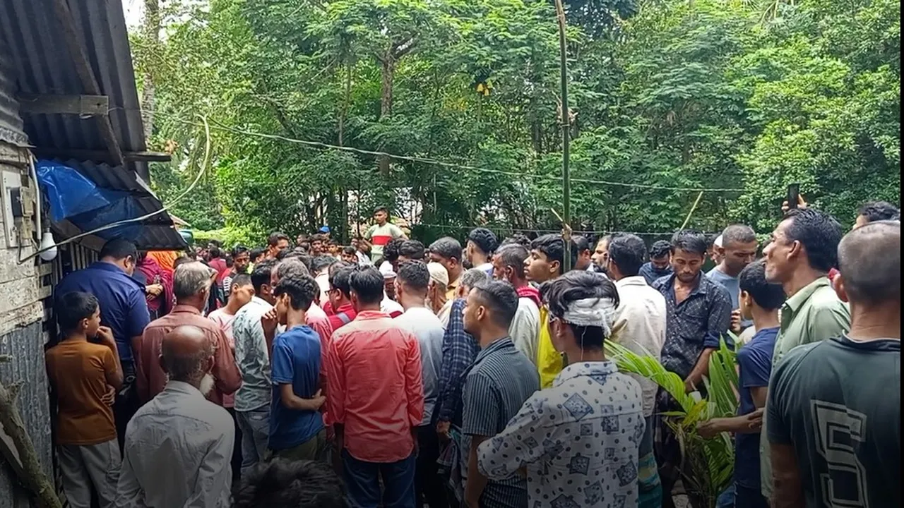 বাগেরহাটে একই পরিবারের ৩ সদস্যের গলিত লাশ উদ্ধার
