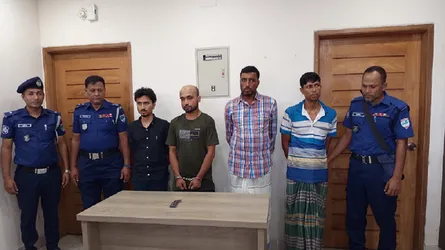 বাগেরহাটে আইনজীবী শান্ত হত্যা মামলার প্রধান আসামিসহ গ্রেফতার ৪