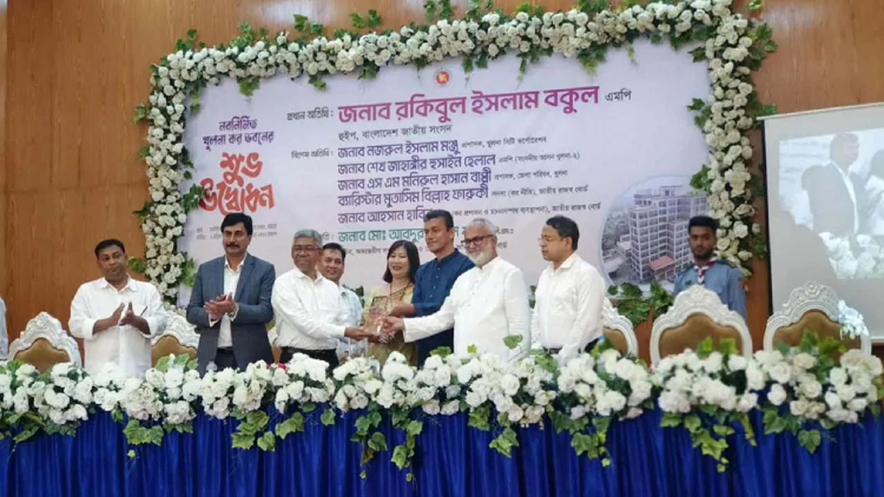 ট্যাক্স কর্মকর্তারা জনগণের বন্ধু, আতঙ্ক নয় : হুইপ বকুল
