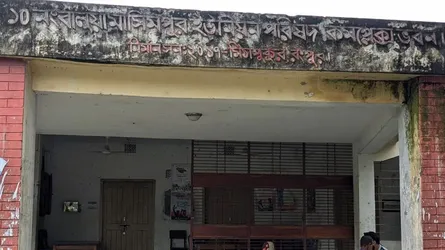 ইউপি চেয়ারম্যানের বিরুদ্ধে ৩ রোহিঙ্গাকে জন্মসনদ দেয়ার অভিযোগ