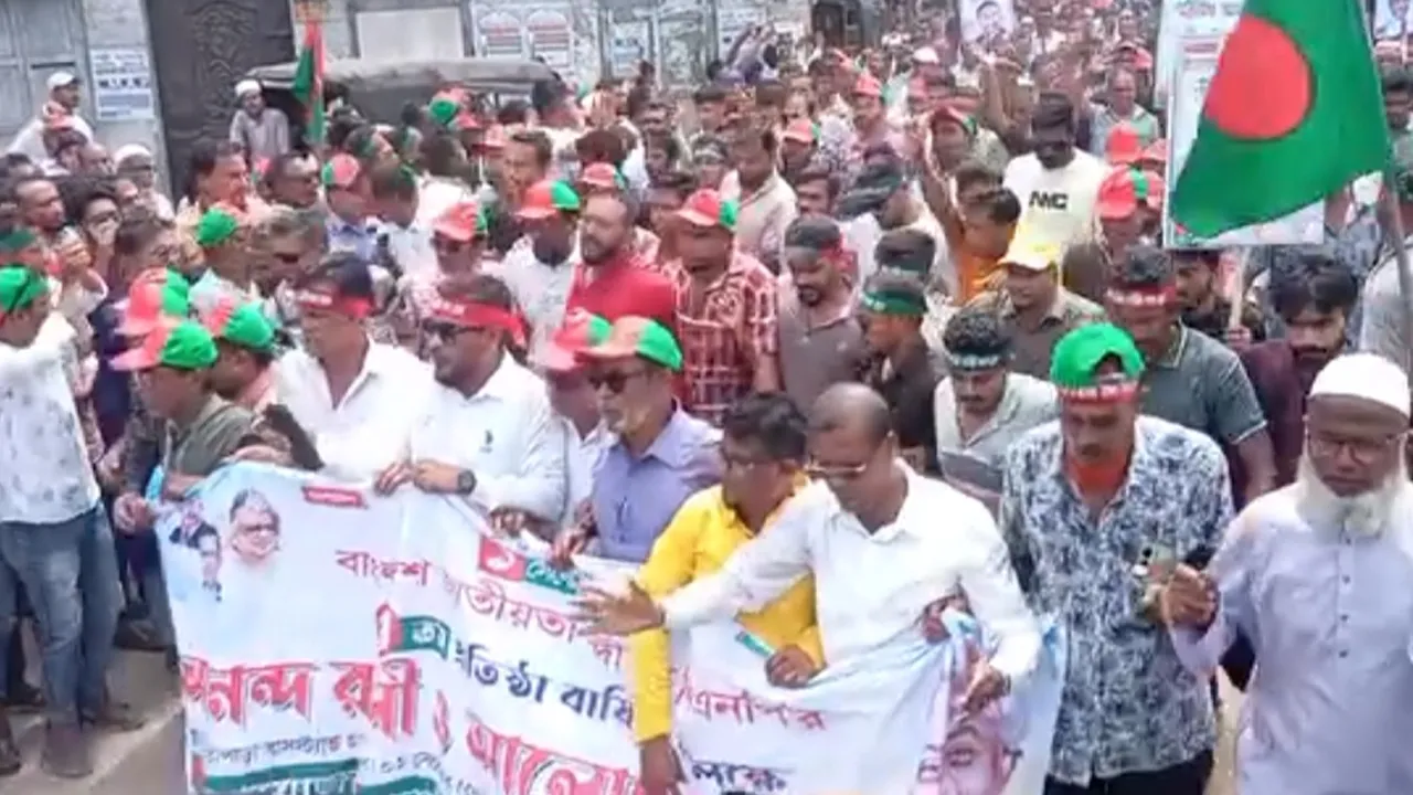 বরিশালে বিএনপির প্রতিষ্ঠা বার্ষিকীতে বর্ণাঢ্য র‍্যালি