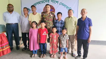 বান্দরবানে ৬ এতিম শিশুর লেখাপড়ার দায়িত্ব নিয়েছে সেনাবাহিনী