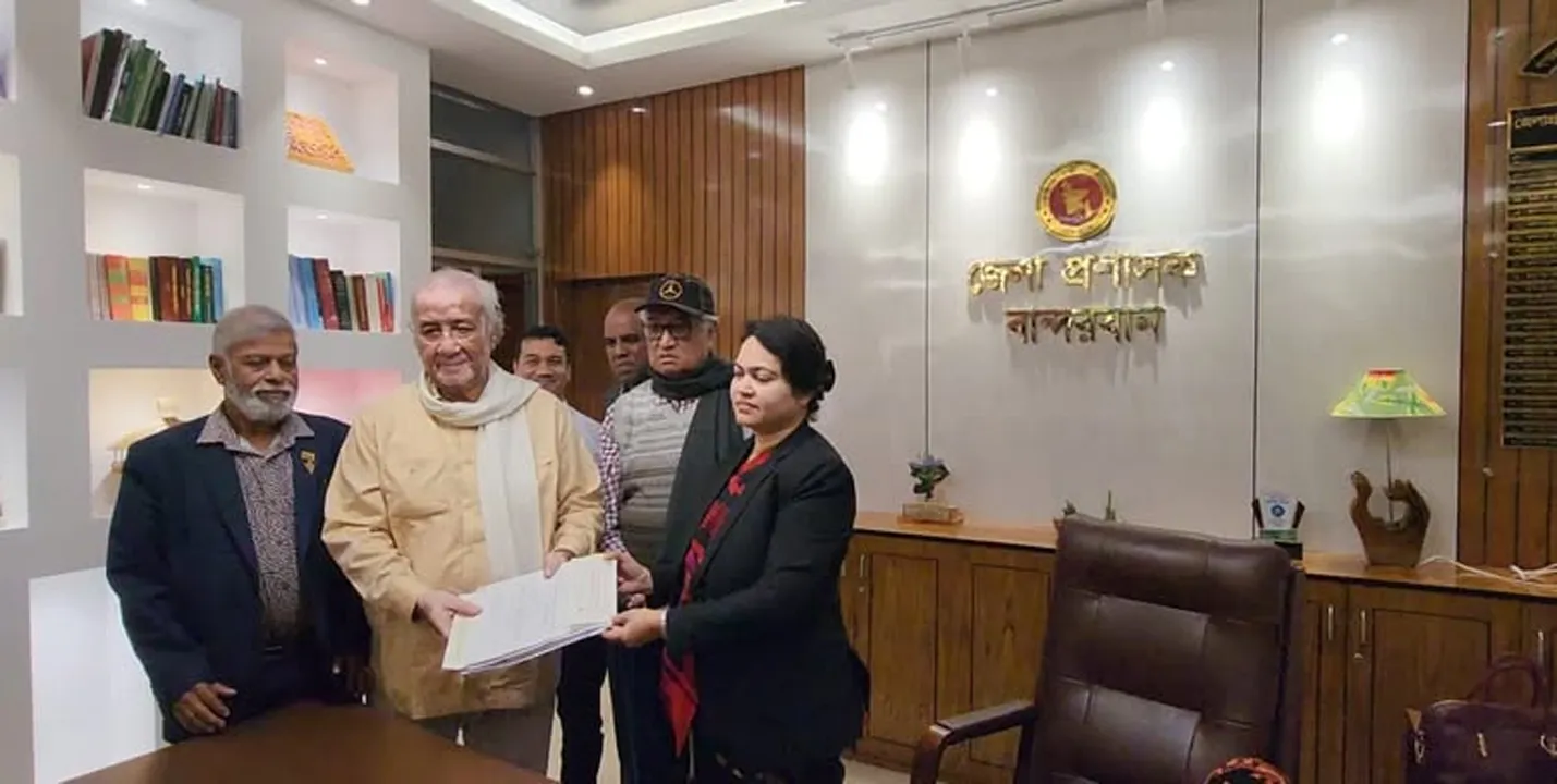 বান্দরবানে উৎসাহ-উদ্দীপনায় মনোনয়নপত্র জমা দিচ্ছেন প্রার্থীরা