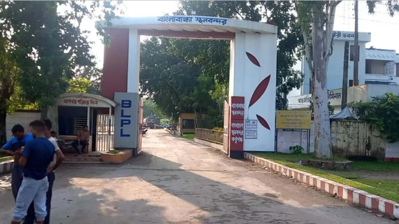 ঈদে ১১ দিন বন্ধ থাকবে বাংলাবান্ধা স্থলবন্দরের কার্যক্রম