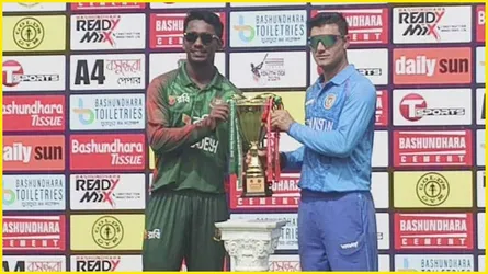 বগুড়ায় বাংলাদেশ-আফগানিস্তান অনূর্ধ্ব-১৯ ওয়ানডে সিরিজের ট্রফি উন্মোচন