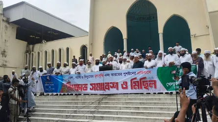 বিদ্যুৎ তেল ও গ্যাসের মূল্যবৃদ্ধি না করে দুর্নীতি বন্ধ করুন