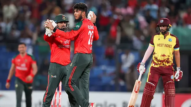 ছুটছে ওয়েস্ট ইন্ডিজ, চাপে বাংলাদেশ