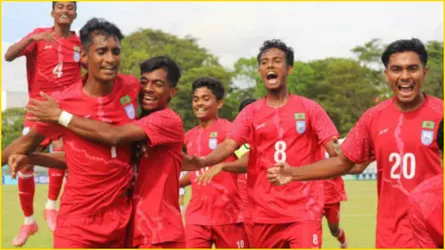 পাকিস্তানকে উড়িয়ে ফাইনালে বাংলাদেশ