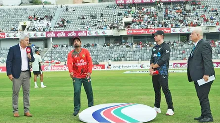 মিরপুরে টসে হেরে ব্যাটিংয়ে বাংলাদেশ