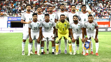 উত্তাল নেপাল : আজই দেশে ফিরছেন জামাল ভূঁইয়ারা