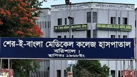 কাজে ফিরলেন শেবাচিম হাসপাতালের ইন্টার্ন চিকিৎসকরা