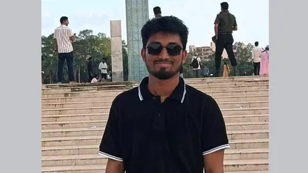 নিয়মের কথা বলায় ববি প্রকৌশলীকে চেয়ার ছুড়ে মারলেন ছাত্রদল নেতা