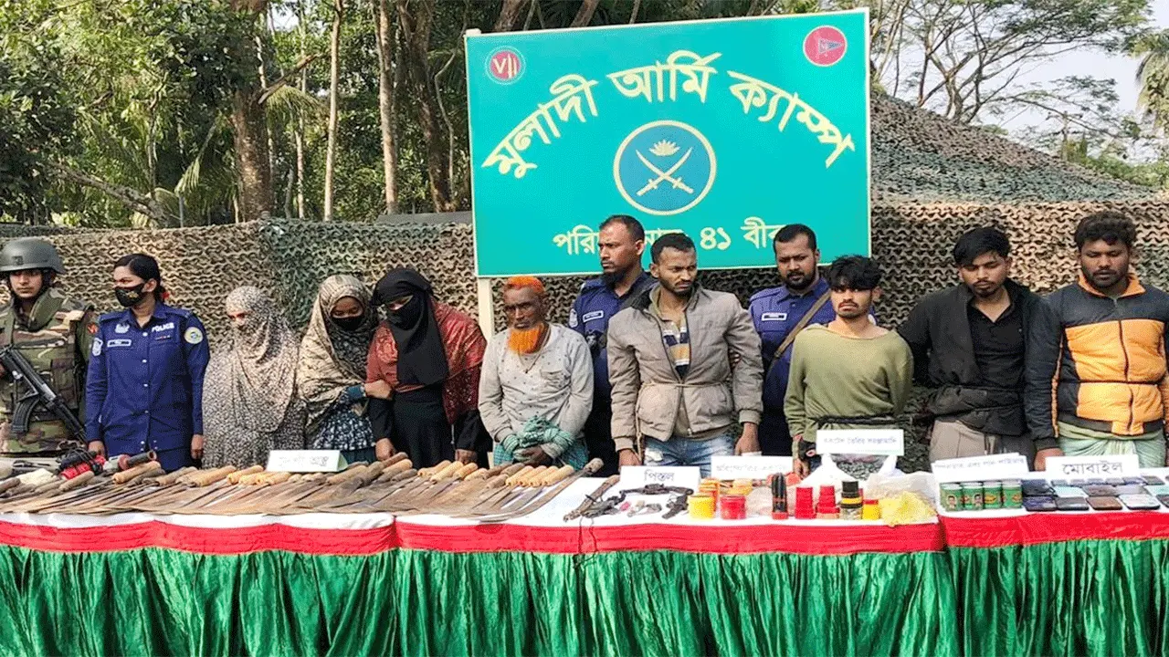 মুলাদীতে মাদক ও অবৈধ অস্ত্রসহ আটক ৮