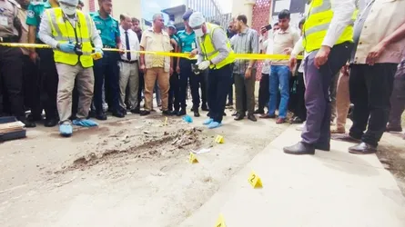 বরিশালে আদালতের সামনে বিস্ফোরণ