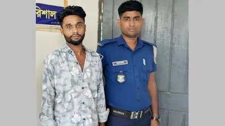বাকেরগঞ্জের আলোচিত হালিম হত্যা মামলার পলাতক আসামি গ্রেফতার