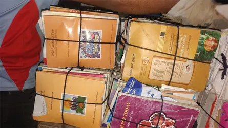 গৌরনদীতে ভাঙারির গোডাউনে সরকারি পাঠ্যপুস্তক, প্রশাসনের অভিযানে জব্দ
