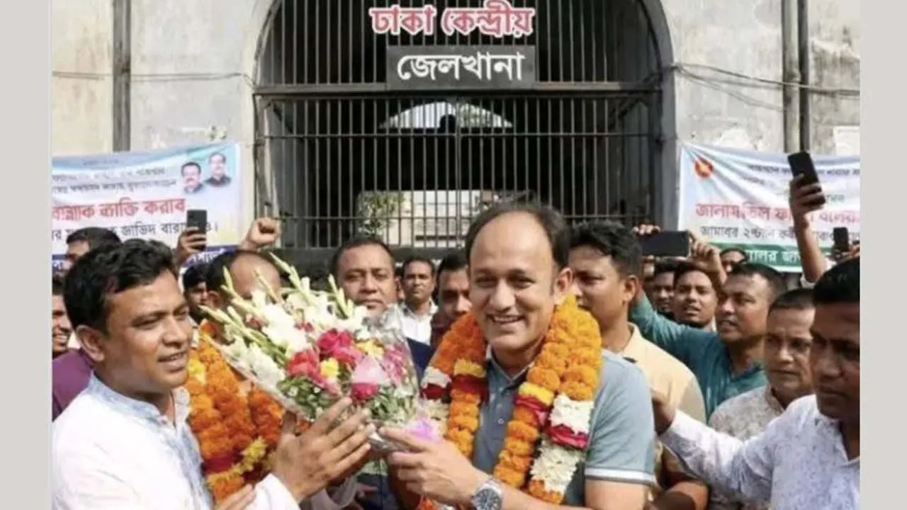 ব্যারিস্টার সুমনের জামিনের খবর ও ছবি ভুয়া : ফ্যাক্টওয়াচ