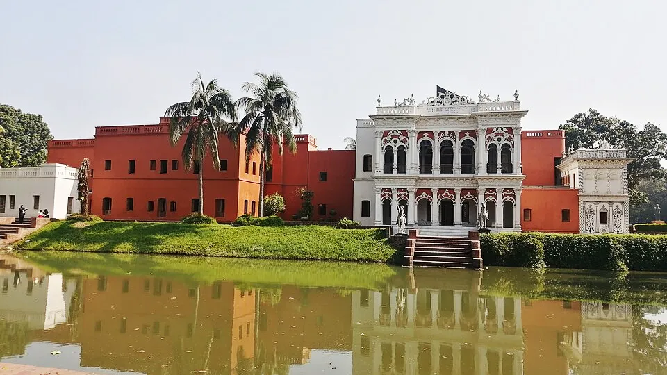 সোনারগাঁওয়ের 'বড় সরদার বাড়ি'র টিকে থাকার প্রাচীন প্রকৌশল রহস্য