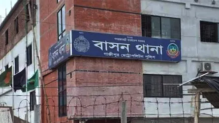 স্বামী-শাশুড়ির বিরুদ্ধে পোশাককর্মীকে কুপিয়ে হত্যার অভিযোগ, সন্তান নিয়ে পলাতক