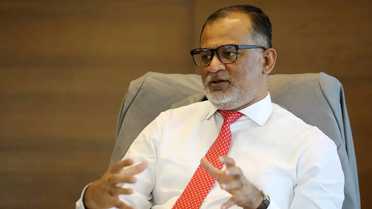 বিমান ও পর্যটন মন্ত্রণালয়ের দায়িত্বও পেলেন বশিরউদ্দীন