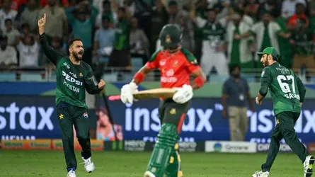 নেই ৫ উইকেট, জয়ের পথ কঠিন হয়ে উঠল বাংলাদেশের