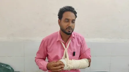 যশোরের বেনাপোলে সাংবাদিক আরিফের ওপর হামলা