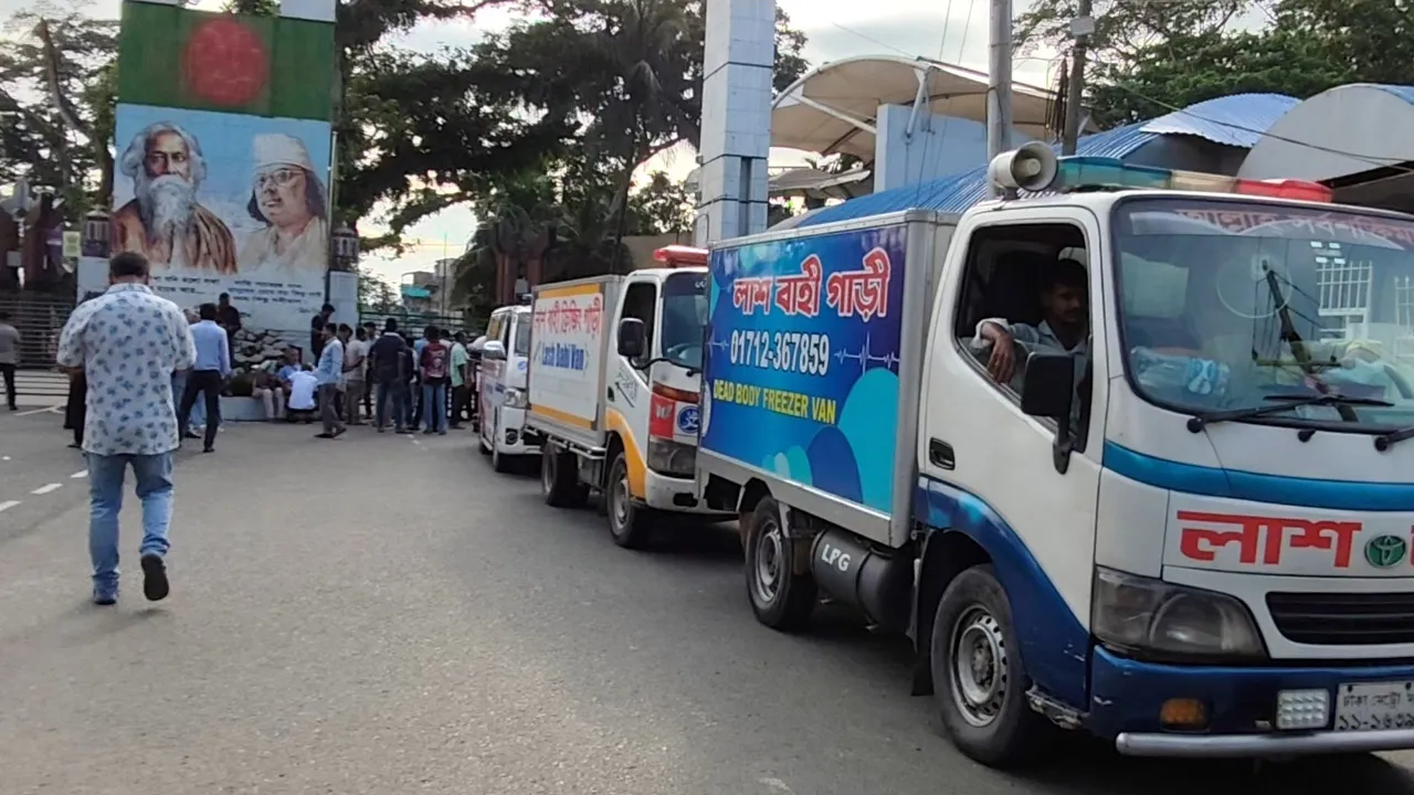 কলকাতায় আগুনে মারা যাওয়া ৫ বাংলাদেশীর লাশ বেনাপোল দিয়ে হস্তান্তর