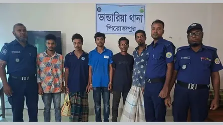 ভান্ডারিয়ায় ওয়ারেন্টভুক্ত ৫ আসামি গ্রেফতার