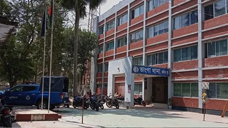 ভাঙ্গায় বাসের চাপায় কলেজছাত্রী নিহত