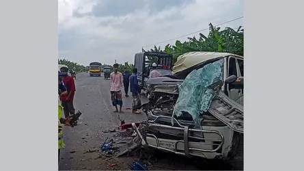 ভাঙ্গার পূর্ব সদরদীতে বাস-অ্যাম্বুলেন্স সংঘর্ষে আহত ৪