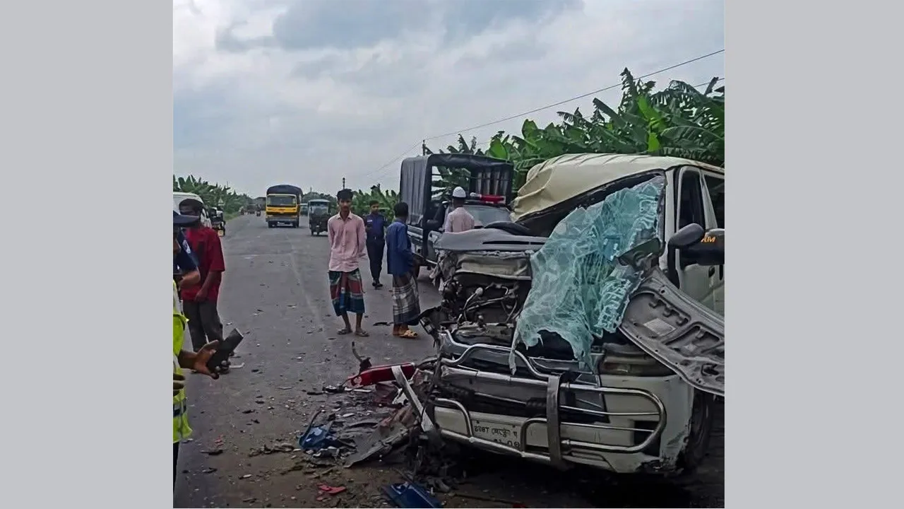 ভাঙ্গার পূর্ব সদরদীতে বাস-অ্যাম্বুলেন্স সংঘর্ষে আহত ৪