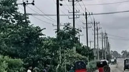 ভৈরবে বাসের ধাক্কায় চালকসহ নিহত ২