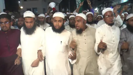 মিটফোর্ডে ব্যবসায়ীকে হত্যার প্রতিবাদে ভোলায় বিক্ষোভ