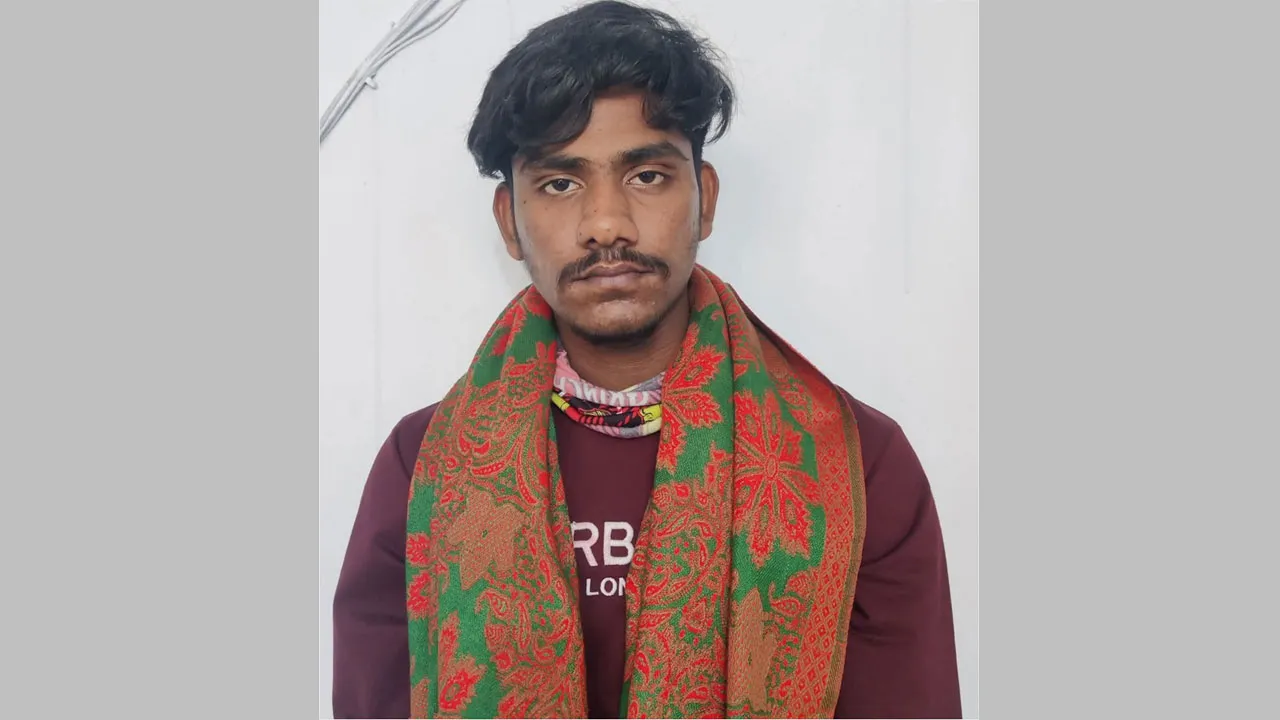 লালমোহনে শ্বাসরোধে স্ত্রীকে হত্যা, স্বামী আটক