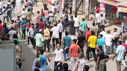 ভোলায় বিএনপি-বিজেপি সংঘর্ষ, পুলিশ ও সাংবাদিকসহ আহত ৫০