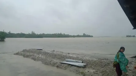 বঙ্গোপসাগরে সৃষ্ট নিম্নচাপে সোনাগাজীর নিম্নাঞ্চল প্লাবিত