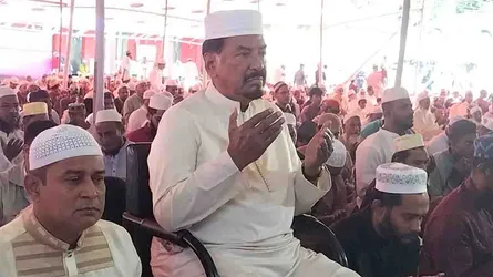 দীর্ঘ ২০ বছর পর নিজ এলাকায় ঈদুল আযহার নামাজ আদায় স্পীকারের