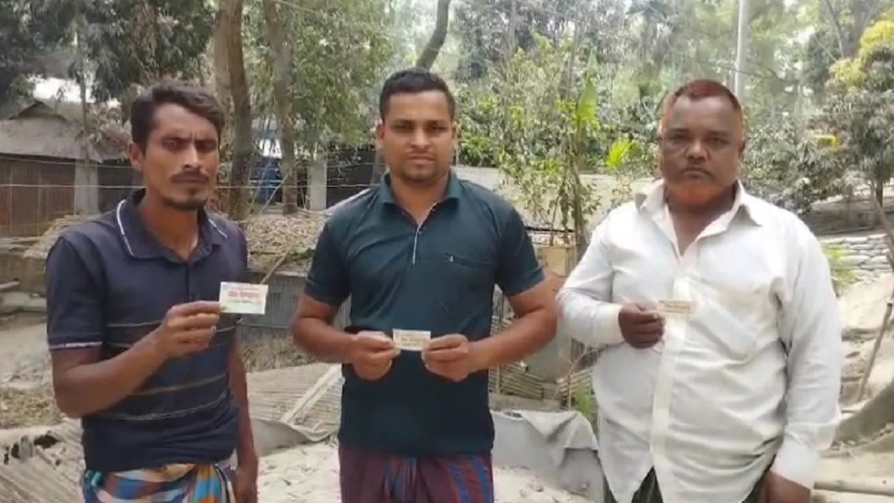 ভূঞাপুরে কার্ড পেলেও ভিজিএফের চাল পায়নি অনেক পরিবার