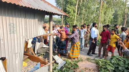 ভূঞাপুরে মাইকে ঘোষণা দিয়ে দুই গ্রামবাসীর সংঘর্ষ, আহত ২০