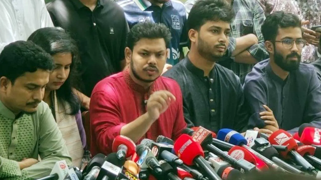 ডাকসুতে প্রার্থীর হালনাগাদ ছবি যুক্তের দাবি বিন ইয়ামিন মোল্লার