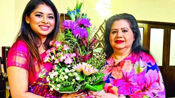 রুনা লায়লার আশীর্বাদ পেয়ে উচ্ছ্বসিত লুইপা