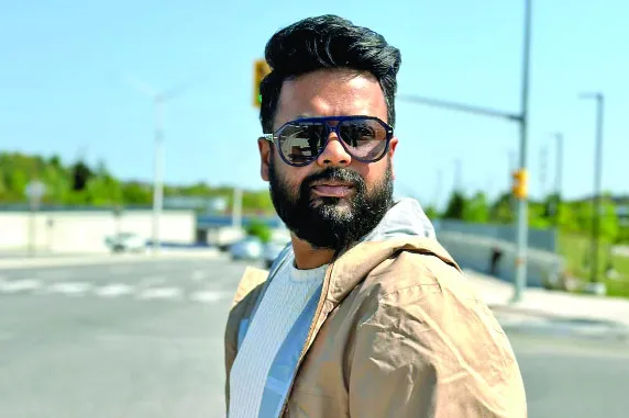 কানের পথে আদনান আল রাজীব