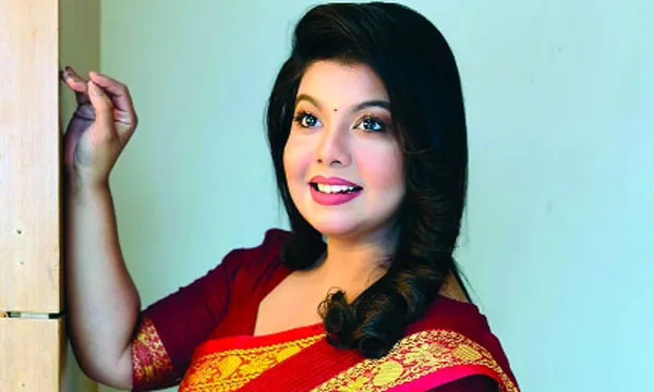 দেশের গান নিয়ে ব্যস্ত ইয়াসমিন লাবণ্য