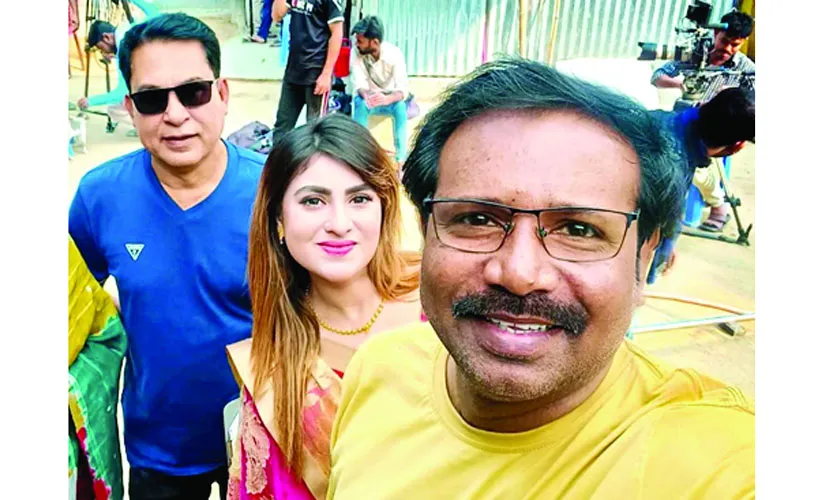 জীবনের আন্তরিকতায় মুগ্ধ সবাই