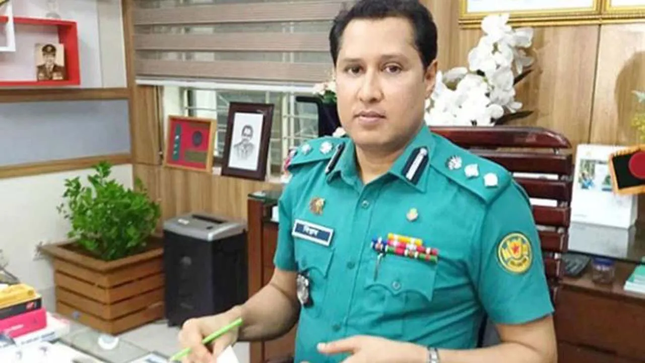 স্ত্রীসহ বিপ্লব কুমারের ২৮টি ব্যাংক হিসাব অবরুদ্ধ